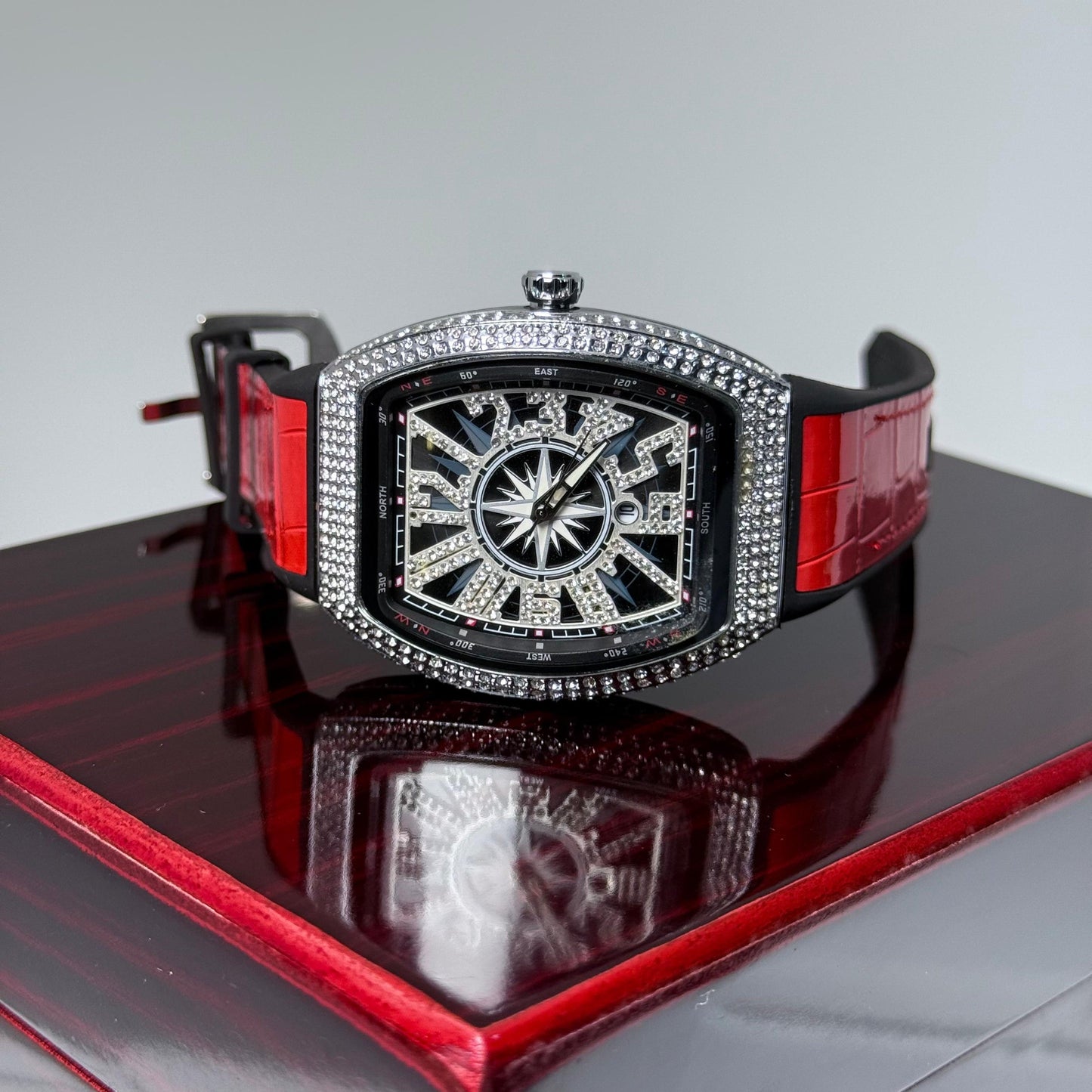 Frank MULLER Red strap with white diamond