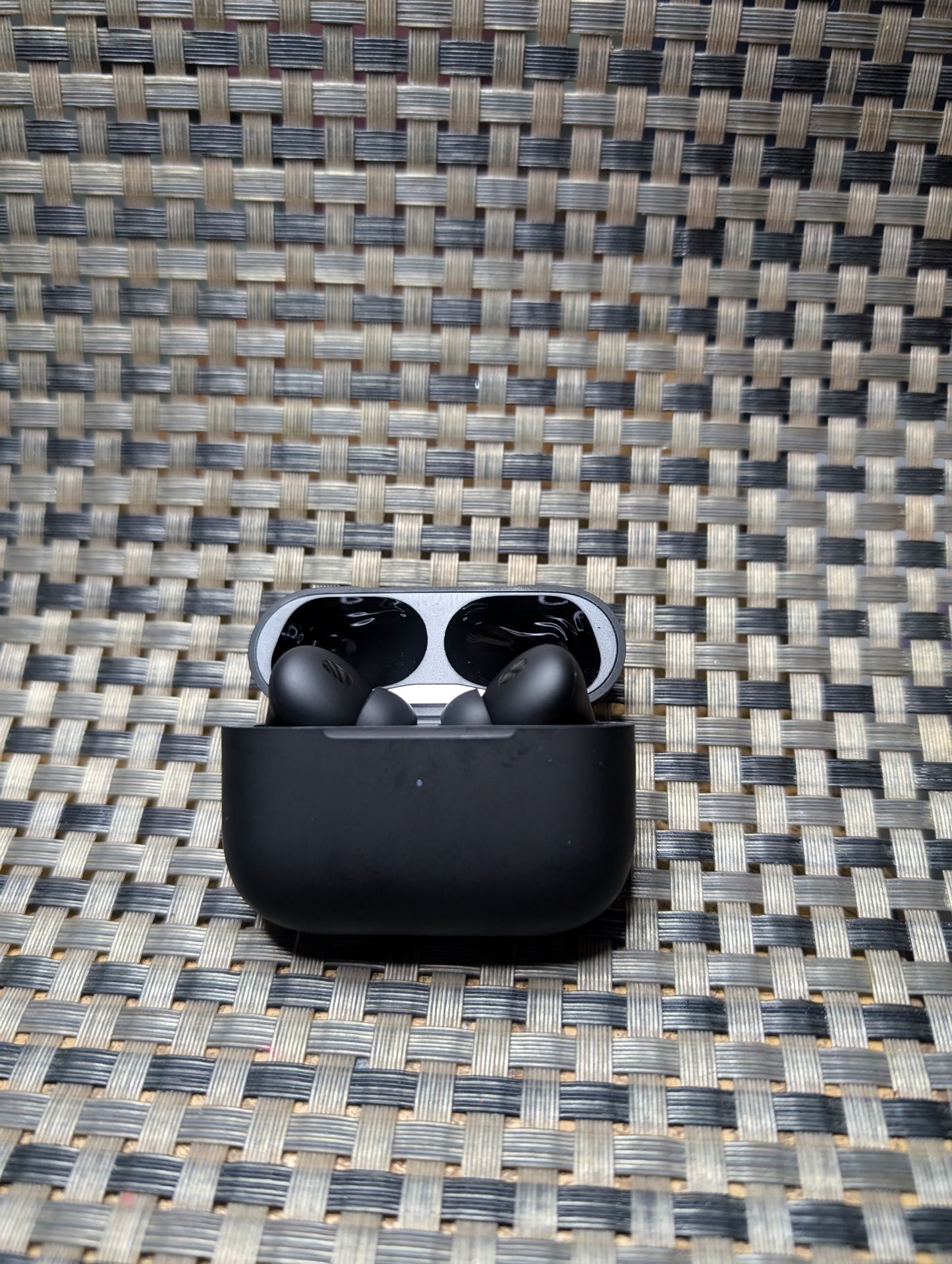 Airpods Pro 2nd Generation Black Edition with wireless charging case